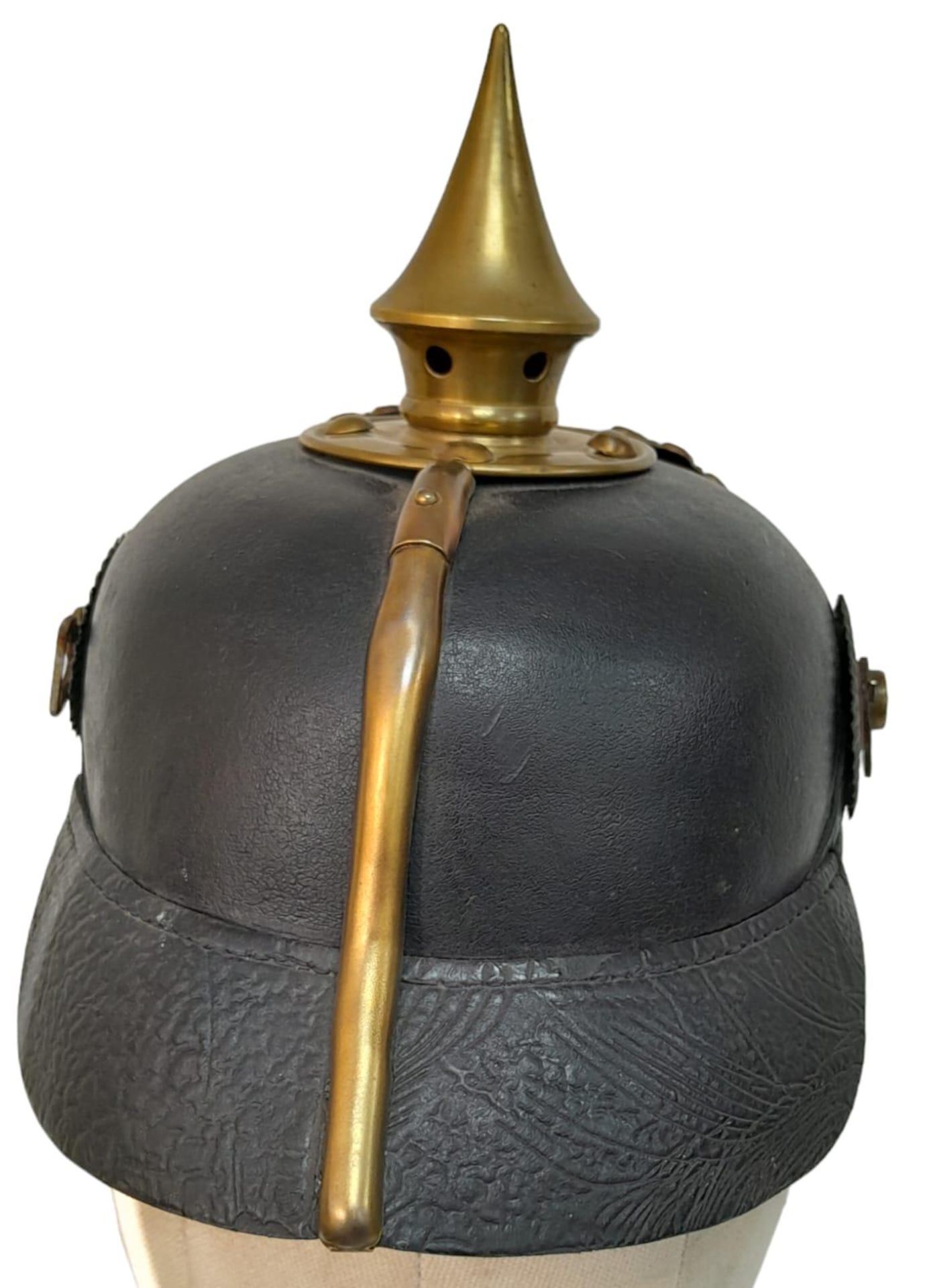 WW1 Imperial German 1895 Model Enlisted Man Pickelhaube. Complete with chinstrap mounts and - Image 7 of 9