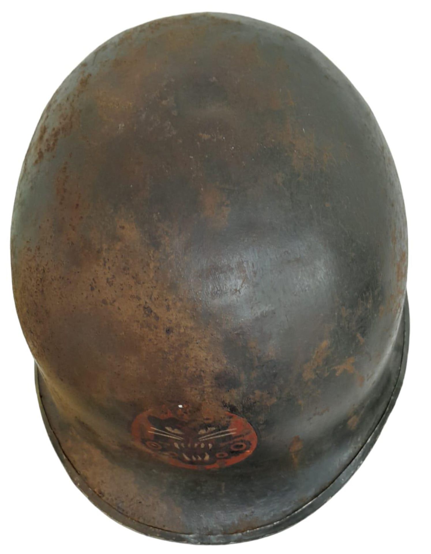 WW2 US Front Seam Swivel Bale M1 Helmet. Badged to a Tank Destroyer Unit. Found in a junk shop - Image 5 of 9