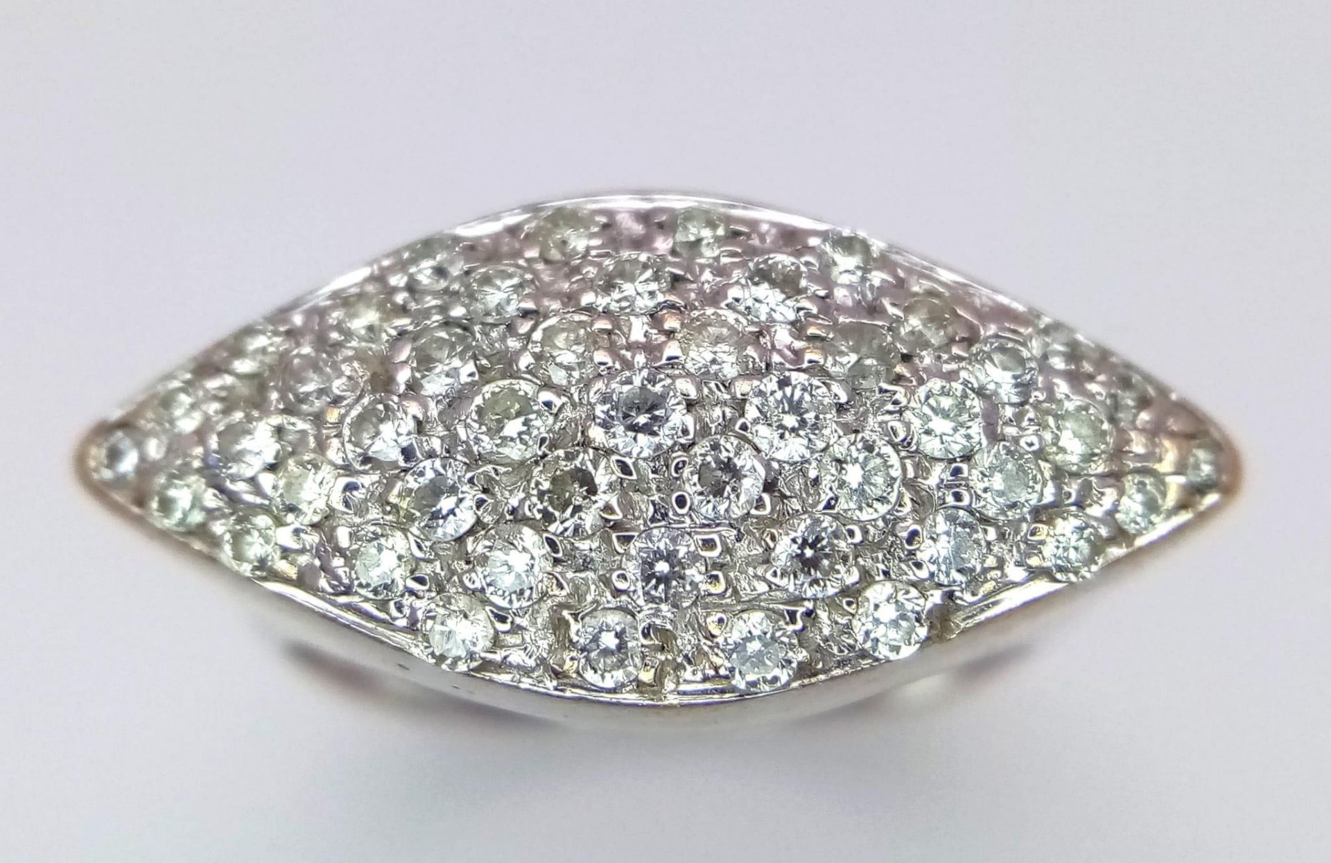 18K WHITE GOLD DIAMOND SET FANCY RING, 0.40CT. WEIGHT: 5.1G SIZE K SC 5030 - Image 2 of 4