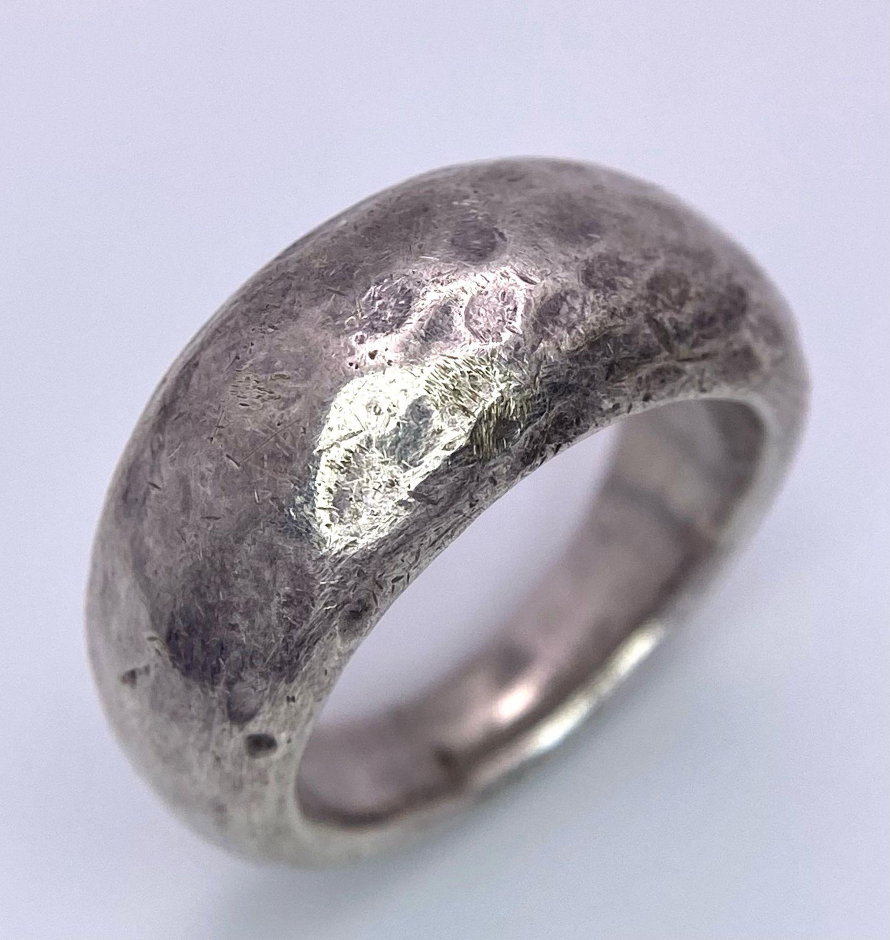 2X 925 silver band rings. Total weight 16.4G. Both sized X. - Image 3 of 6