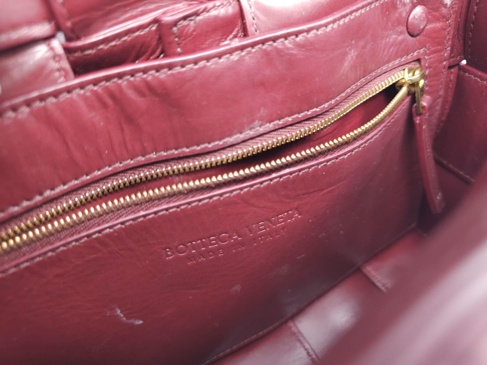 Bottega Veneta Brick Cassette Bag. Smooth burgundy leather, signature orthogonal weaving, adjustable - Image 9 of 12