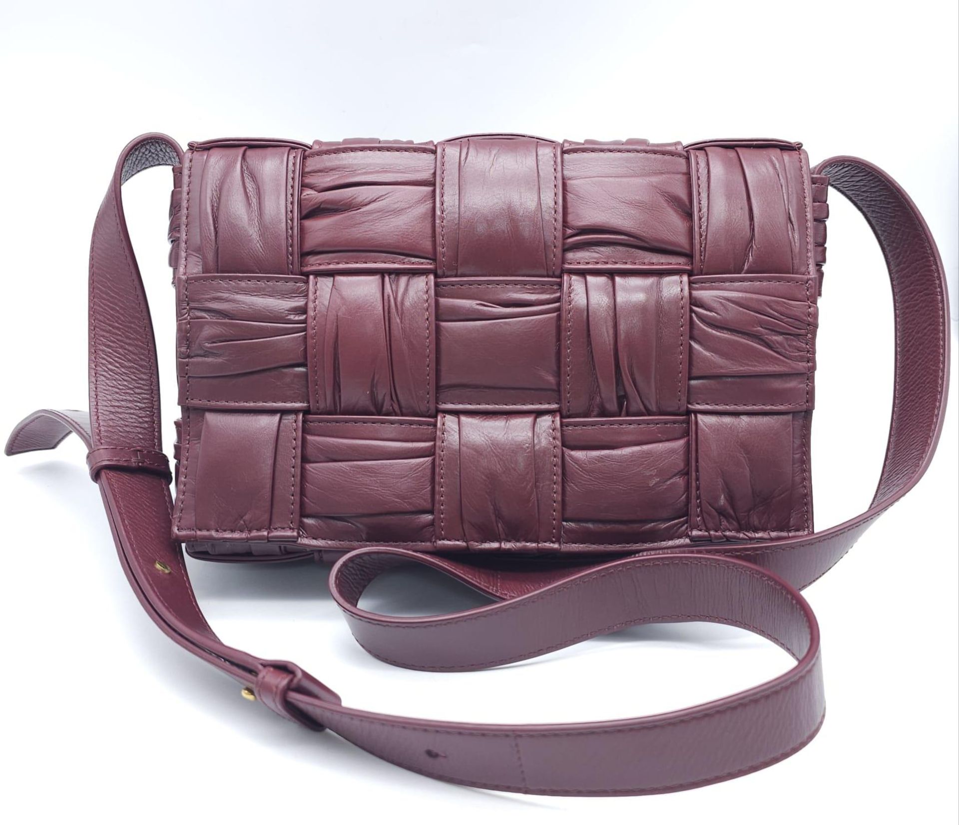 Bottega Veneta Brick Cassette Bag. Smooth burgundy leather, signature orthogonal weaving, adjustable - Image 2 of 12
