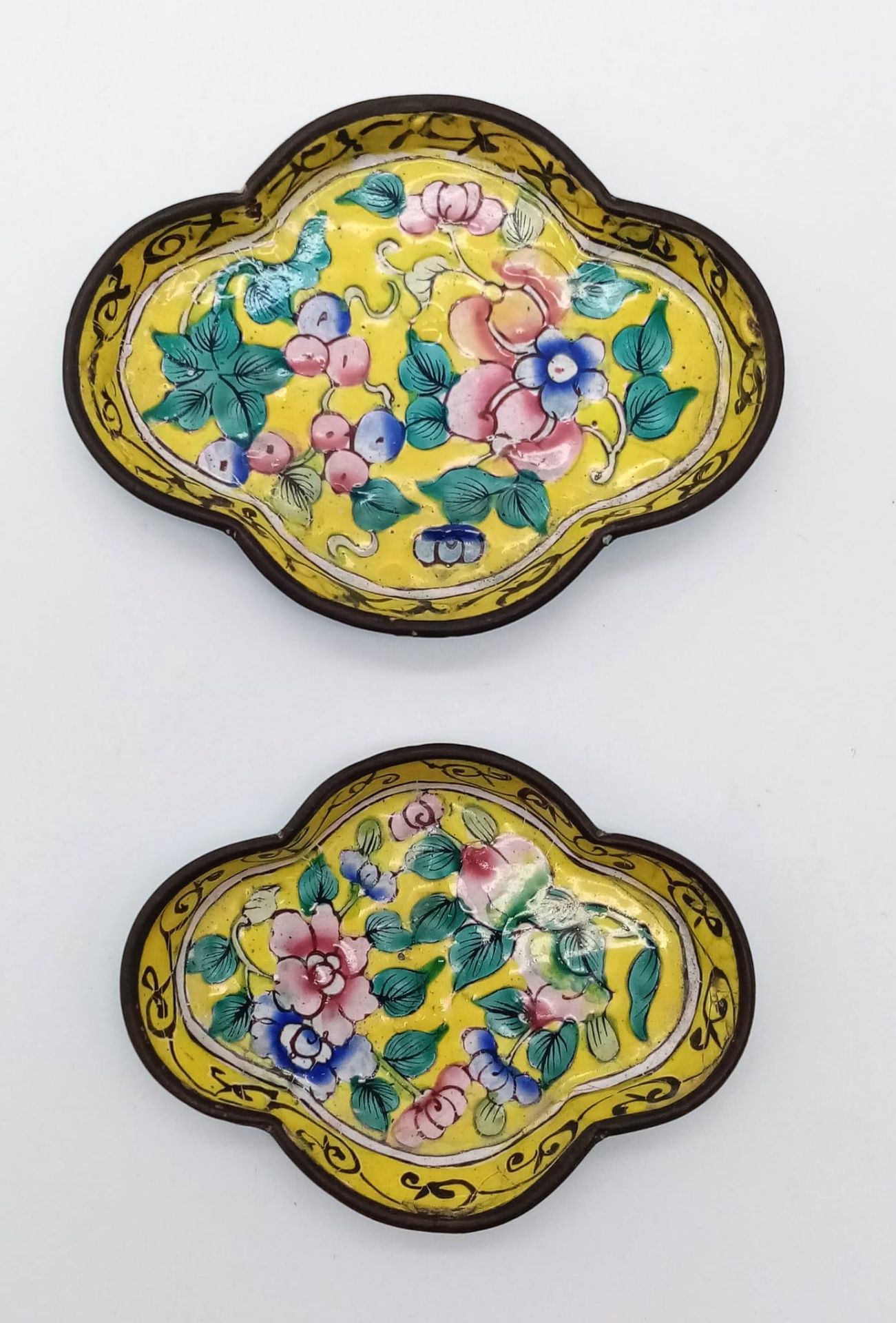 A pair of wonderful small Chinese Canton Antique 19th Century Dishes. Vibrant yellow enamel