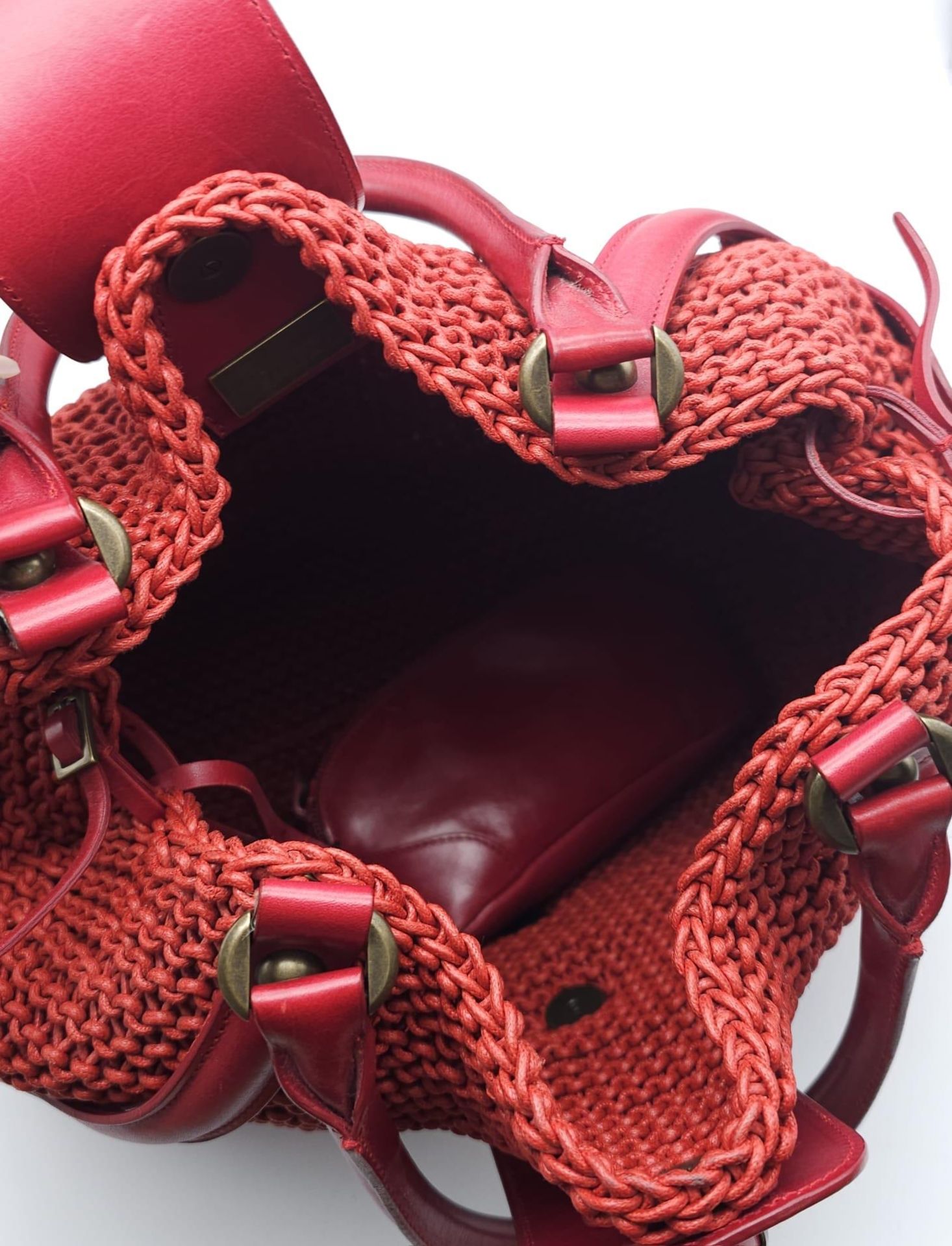 Alexander McQueen Red Woven Coated Canvas and Leather Novak Satchel. Versatile and functional, - Image 16 of 27