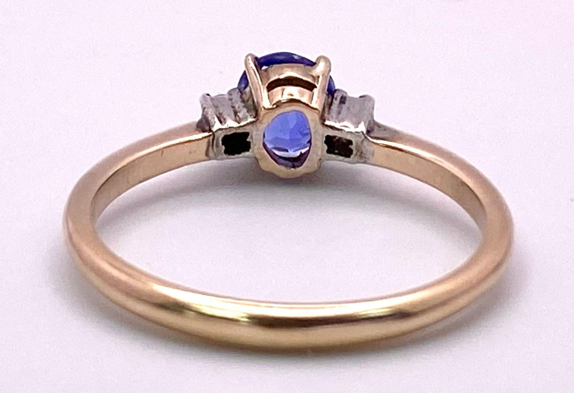 A 14k yellow gold blue and clear stone dress ring size N 2.1g - Bild 3 aus 4