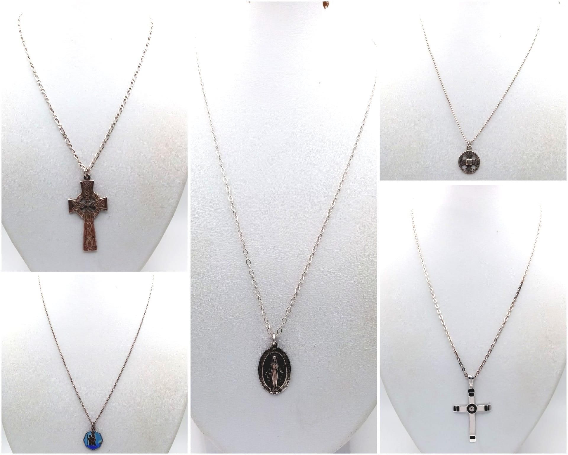 Collection of 5 various Sterling Silver Necklaces. All religious style pendants, various lengths - Image 2 of 4