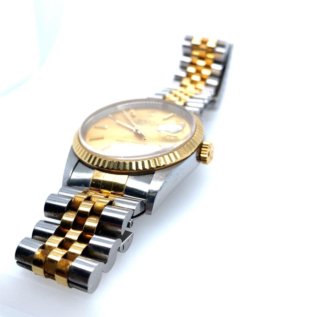 A Rolex (1993) Datejust Bi-Metal Gents Watch. 18k Gold bracelet and case - 36mm. Champagne dial with - Image 6 of 7