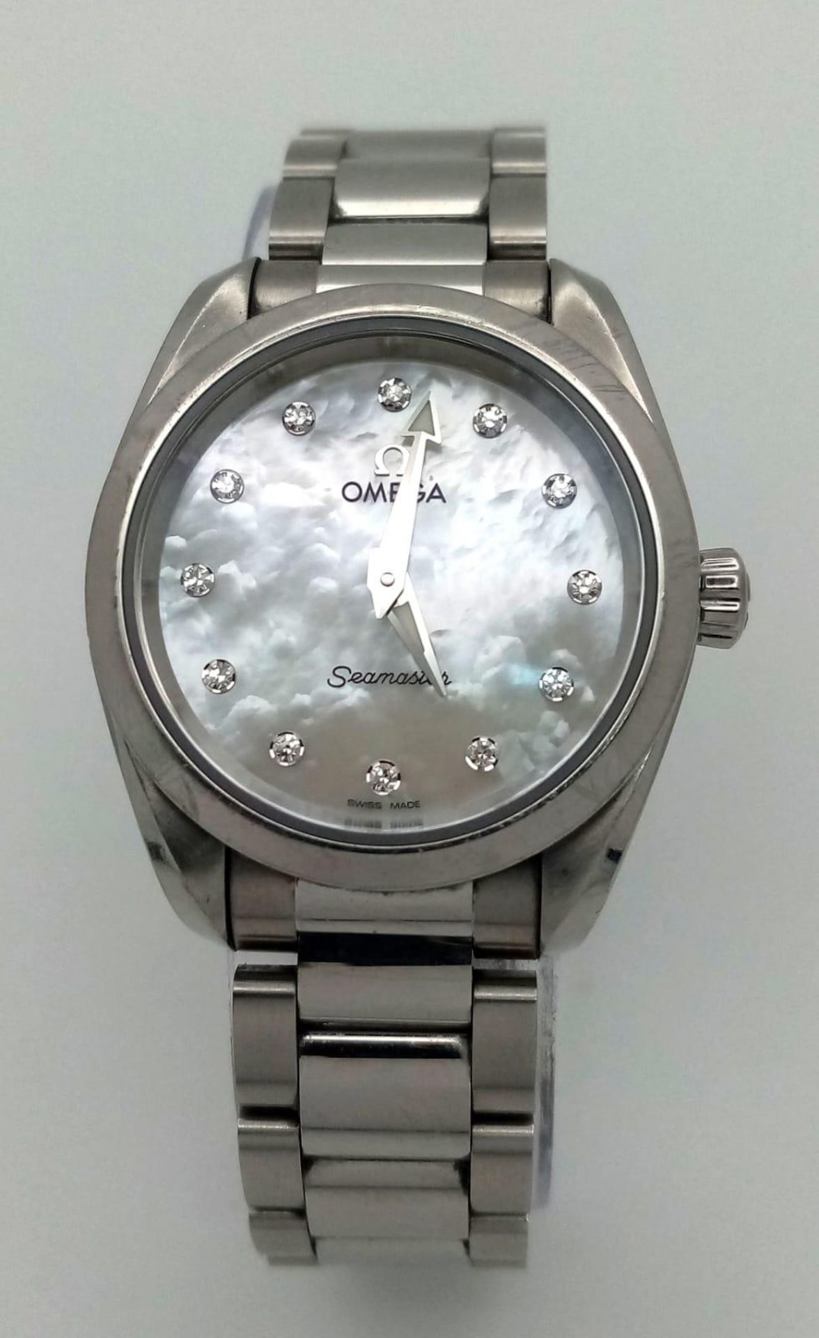 An Omega Seamaster Aqua Terra Quartz Ladies Watch. Stainless steel bracelet and case - 28mm. - Image 3 of 29