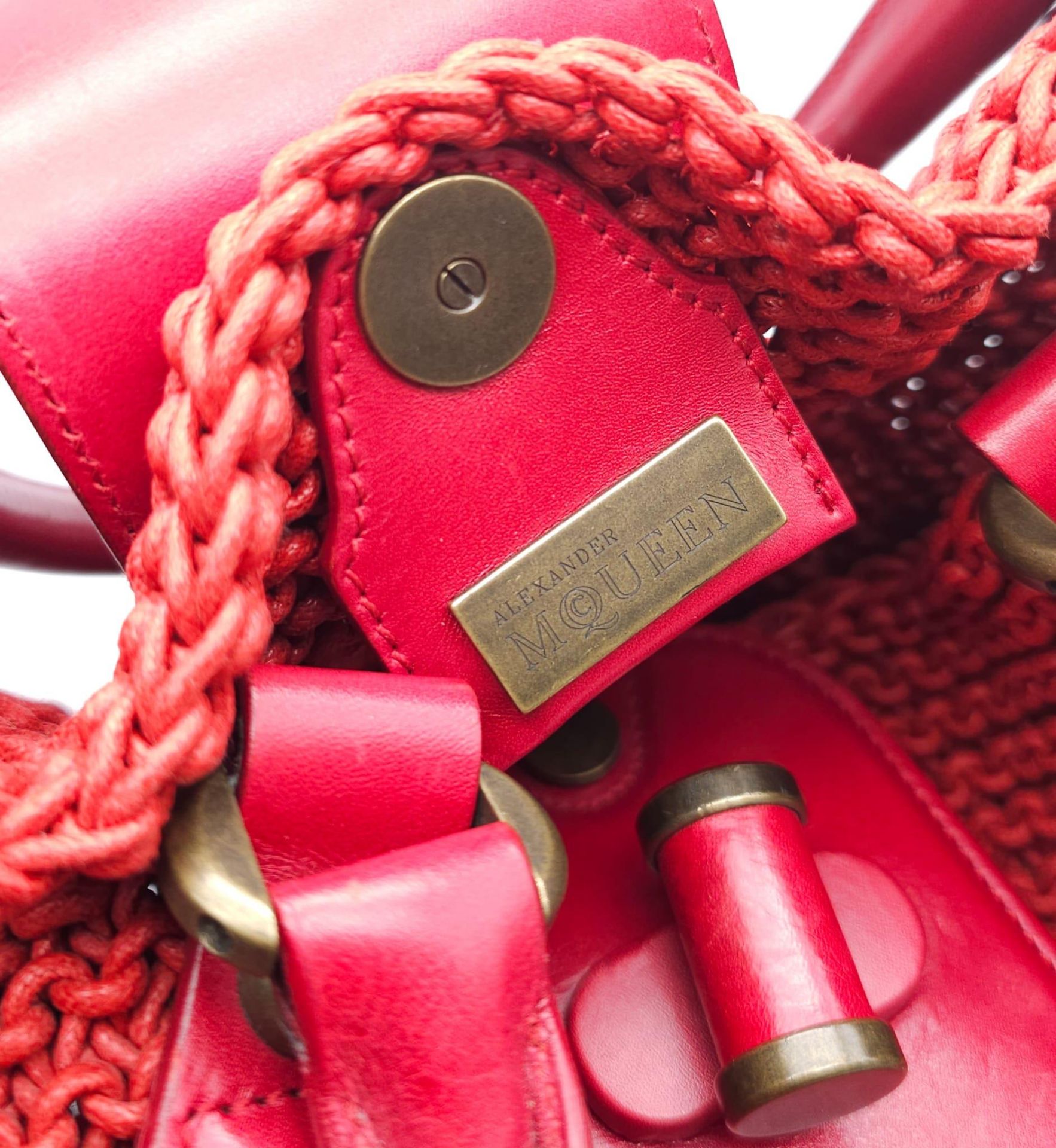 Alexander McQueen Red Woven Coated Canvas and Leather Novak Satchel. Versatile and functional, - Image 15 of 27