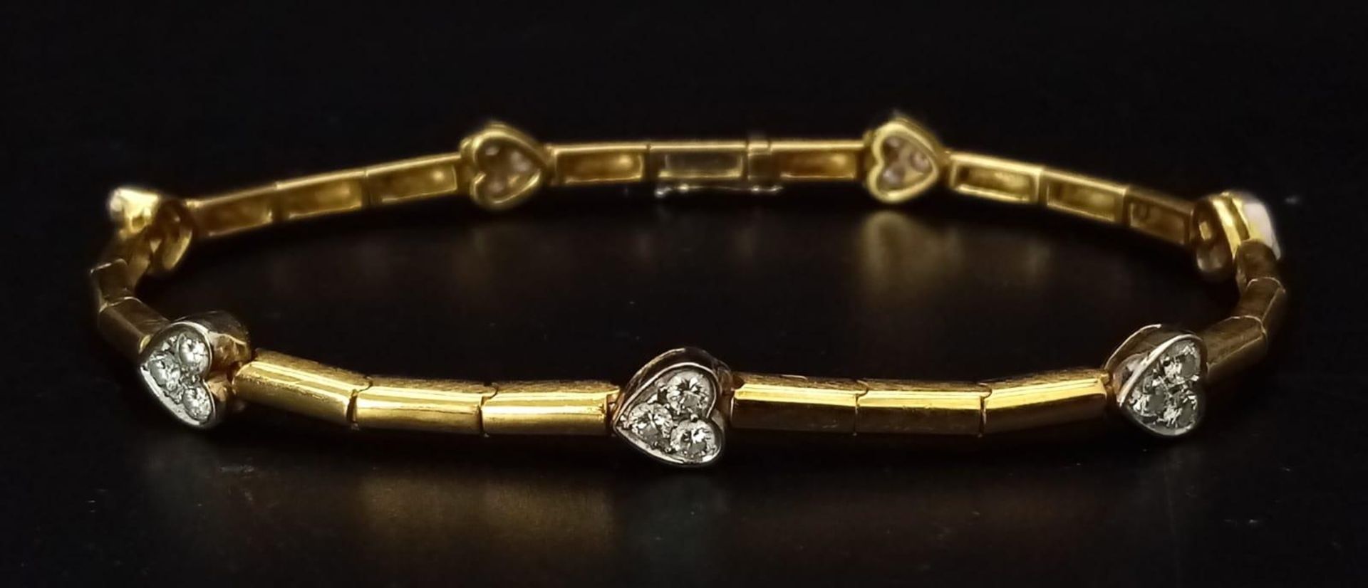 A Gorgeous 18K Gold and Heart-Diamond Necklace and Bracelet Set. The necklace is decorated with - Image 14 of 21