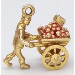 A 9K YELLOW GOLD VINTAGE APPLE CART SELLER CHARM/PENDANT WITH MOVING WHEELS. 14MM. 3G