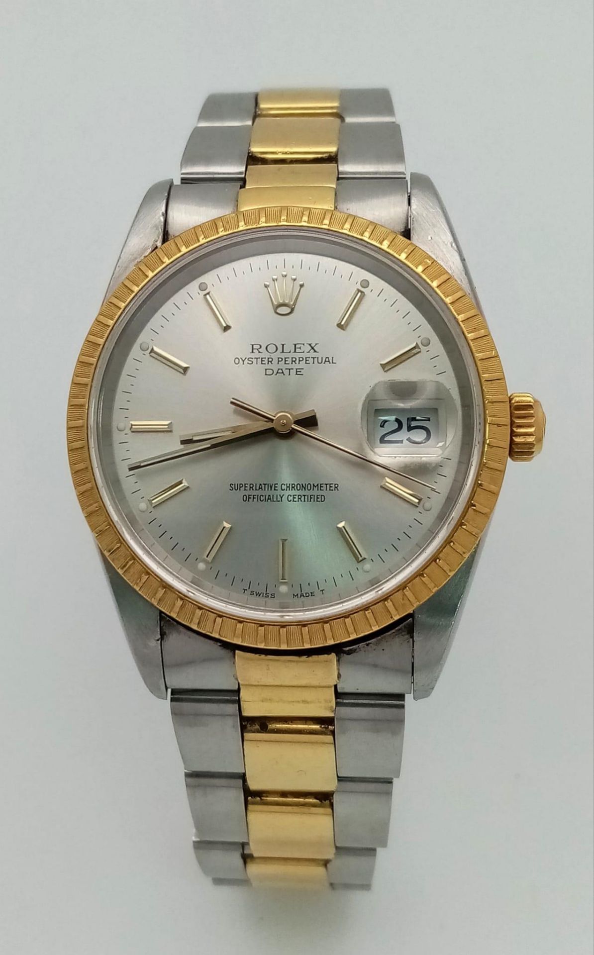 THE CLASSIC ROLEX OYSTER PERPETUAL DATE AUTOMATIC BI-METAL GENTS WATCH WITH TASTEFUL SILVERTONE DIAL