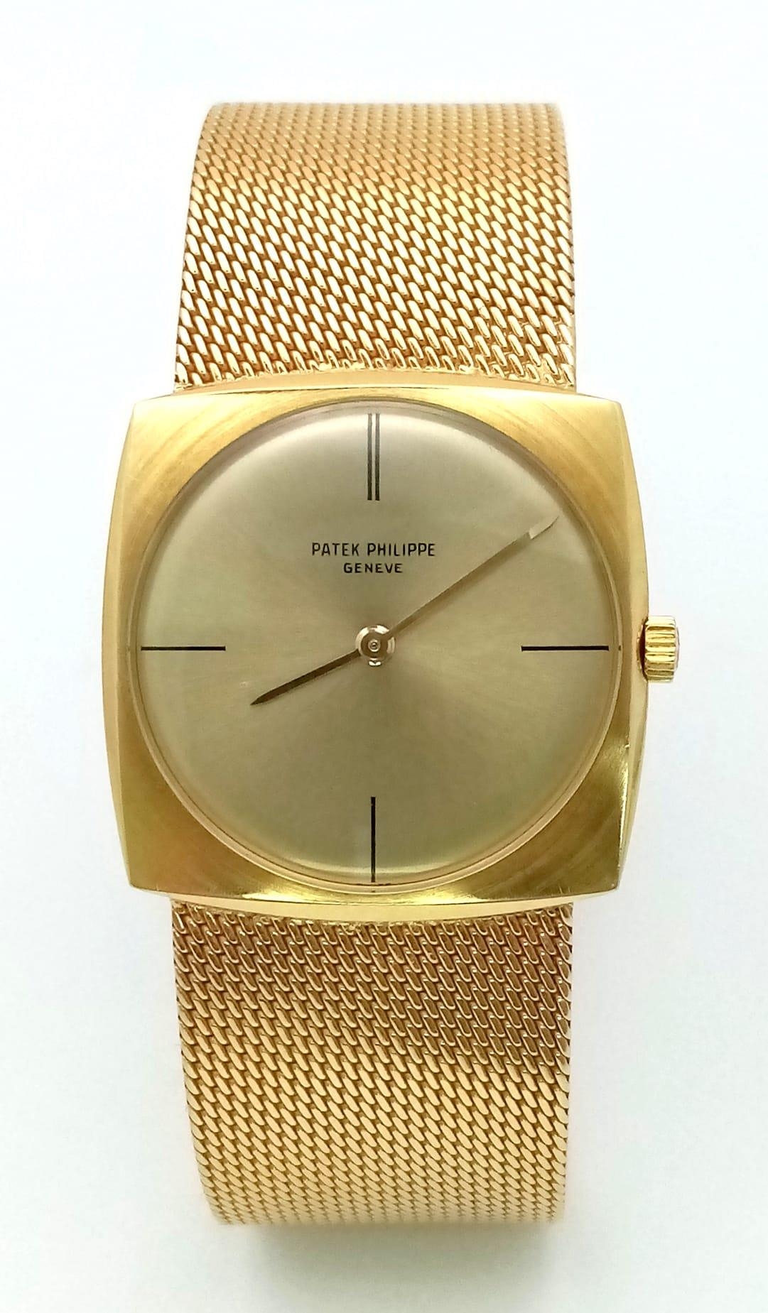 A Classic Vintage Patek Philippe 18K Gold Ladies Watch. 18k gold bracelet and square case - 28mm. - Image 2 of 6