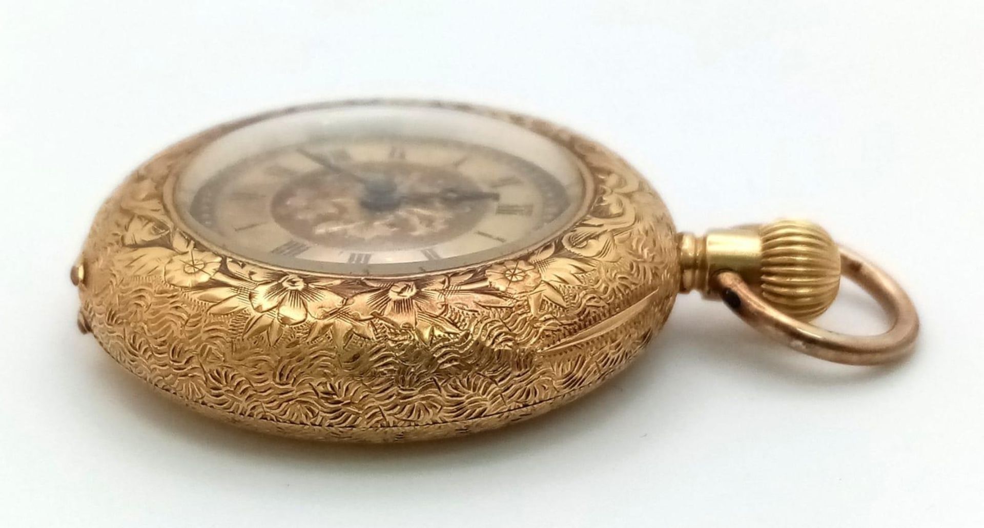 AN ORNATELY DECORATED 18K GOLD LADIES DUAL LEVER POCKET WATCH CIRCA 1930'S IN FULL WORKING ORDER AND - Image 8 of 13