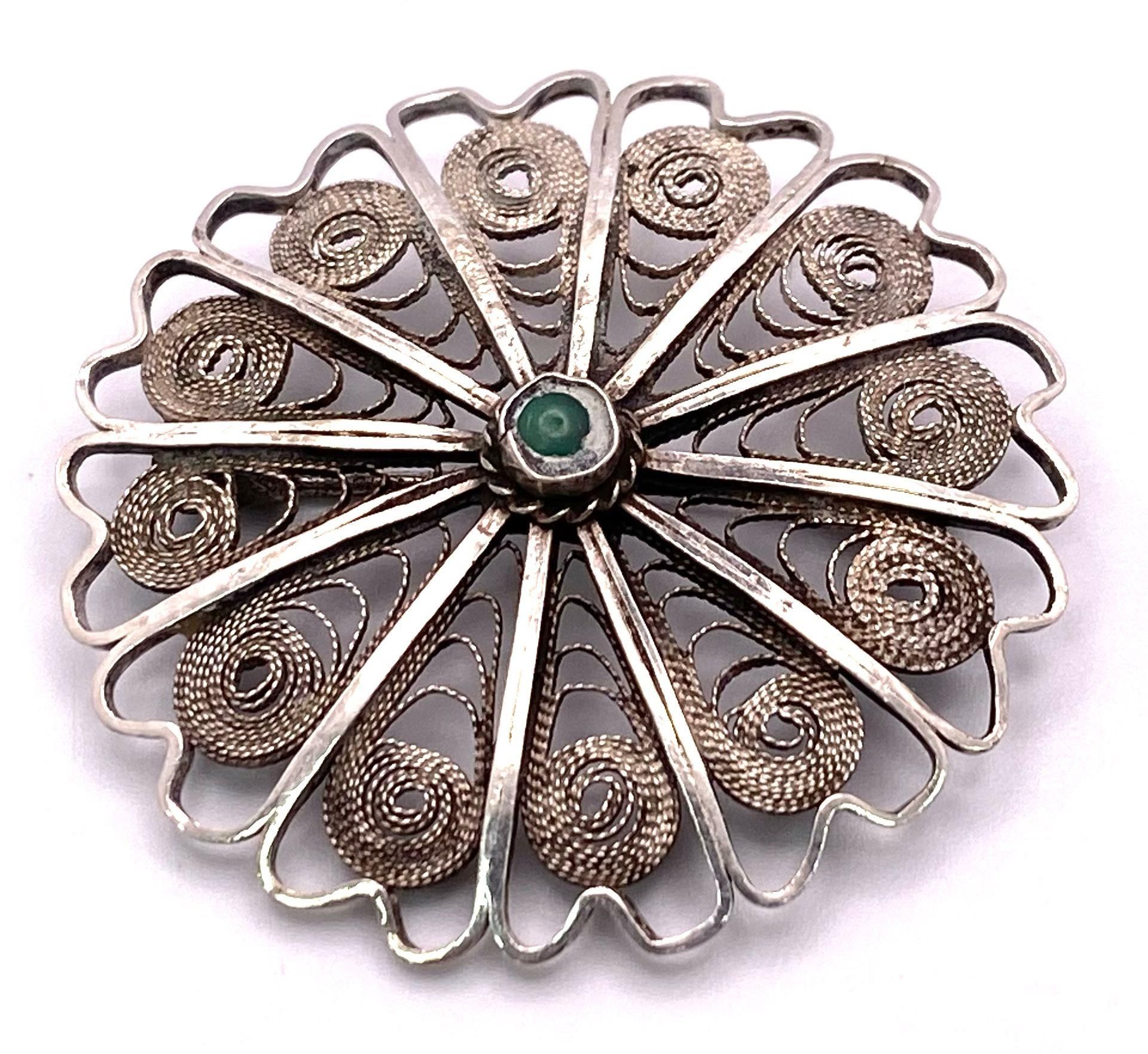 A Rare, Vintage or Antique, Israeli Silver Filigree Turquoise Set Brooch. 3.8cm Wide. Weight 6