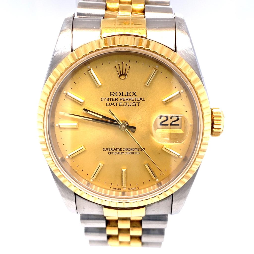 A Rolex (1993) Datejust Bi-Metal Gents Watch. 18k Gold bracelet and case - 36mm. Champagne dial with - Image 3 of 7