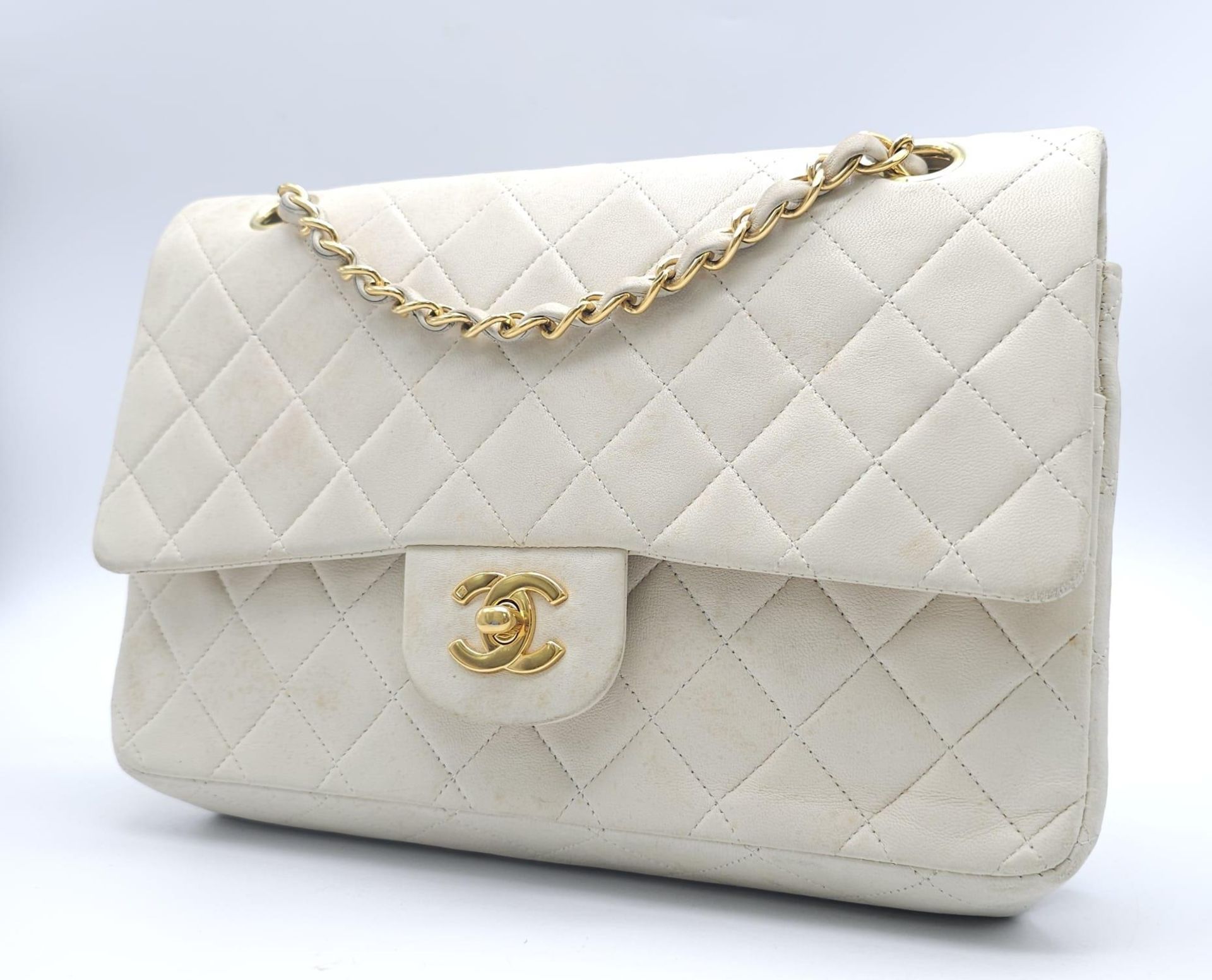 Chanel Cream Maxi. Double handled, quilted in diamond stitching and quality leather throughout. Gold - Image 2 of 27