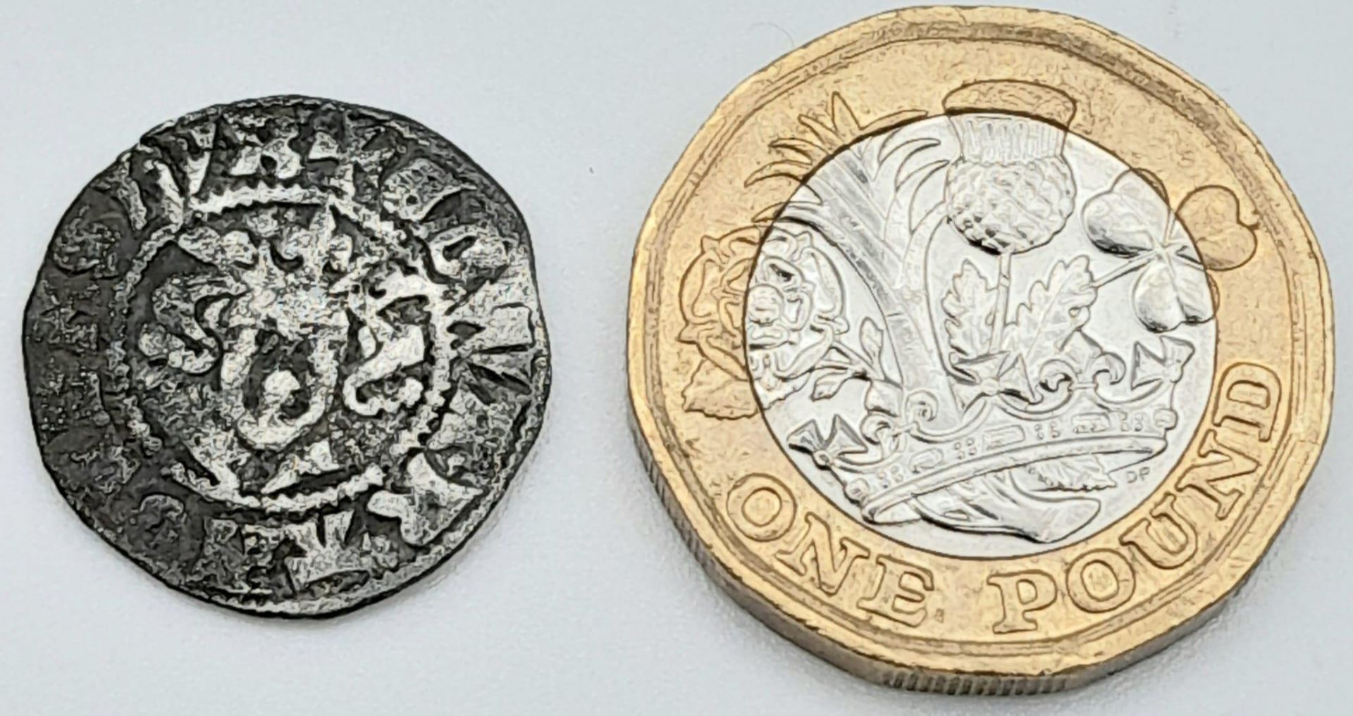 A Very Fine Condition Edward I Silver Penny 1306-1307. 1.28 Grams - Bild 5 aus 5