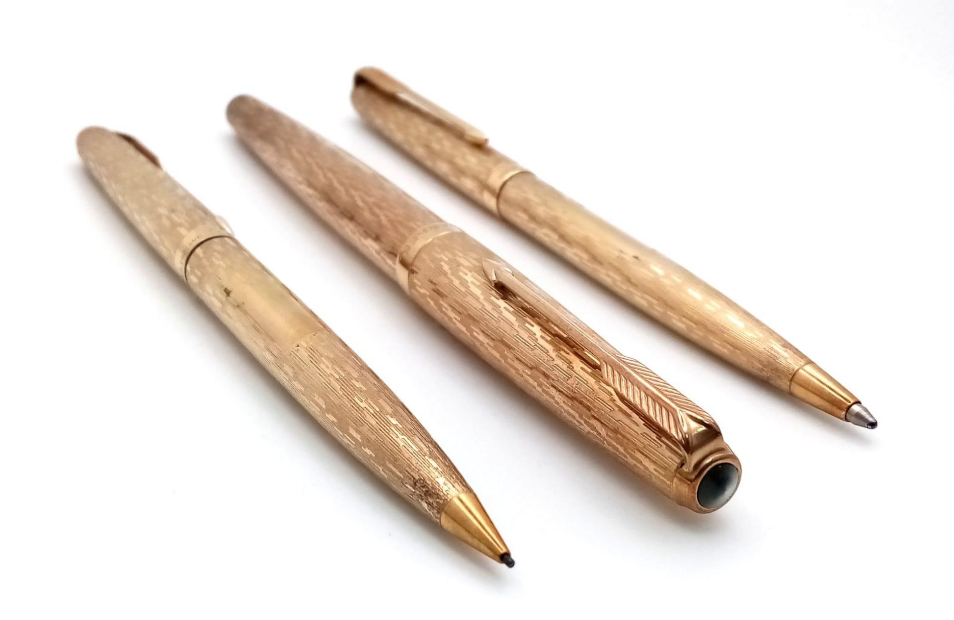 A Wonderful Parker Pen 9K Gold Writing Set. Fountain, ballpoint and pencil in decorative bark-effect - Bild 3 aus 7