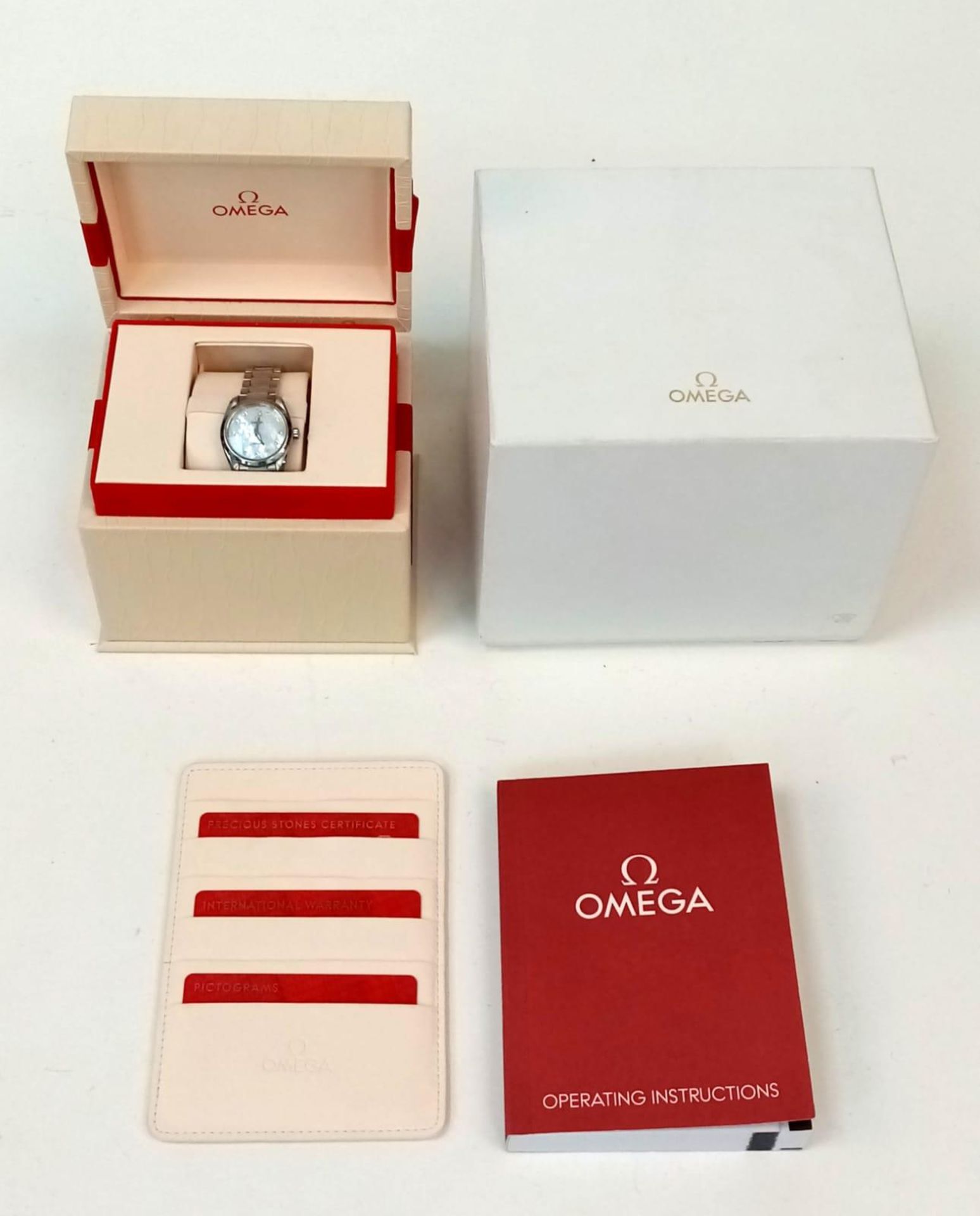 An Omega Seamaster Aqua Terra Quartz Ladies Watch. Stainless steel bracelet and case - 28mm. - Image 22 of 29
