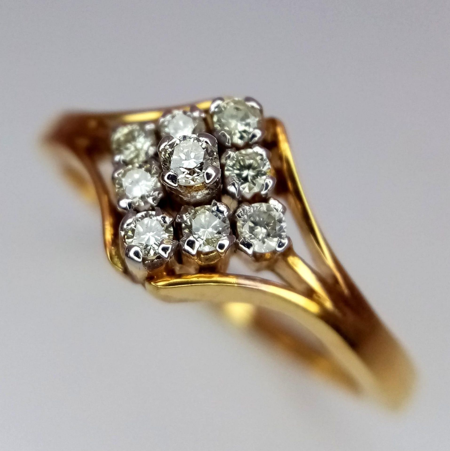 A 18K YELLOW GOLD DIAMOND RING 3.2G SIZE N 1/2 ref: H 5001 - Image 2 of 4