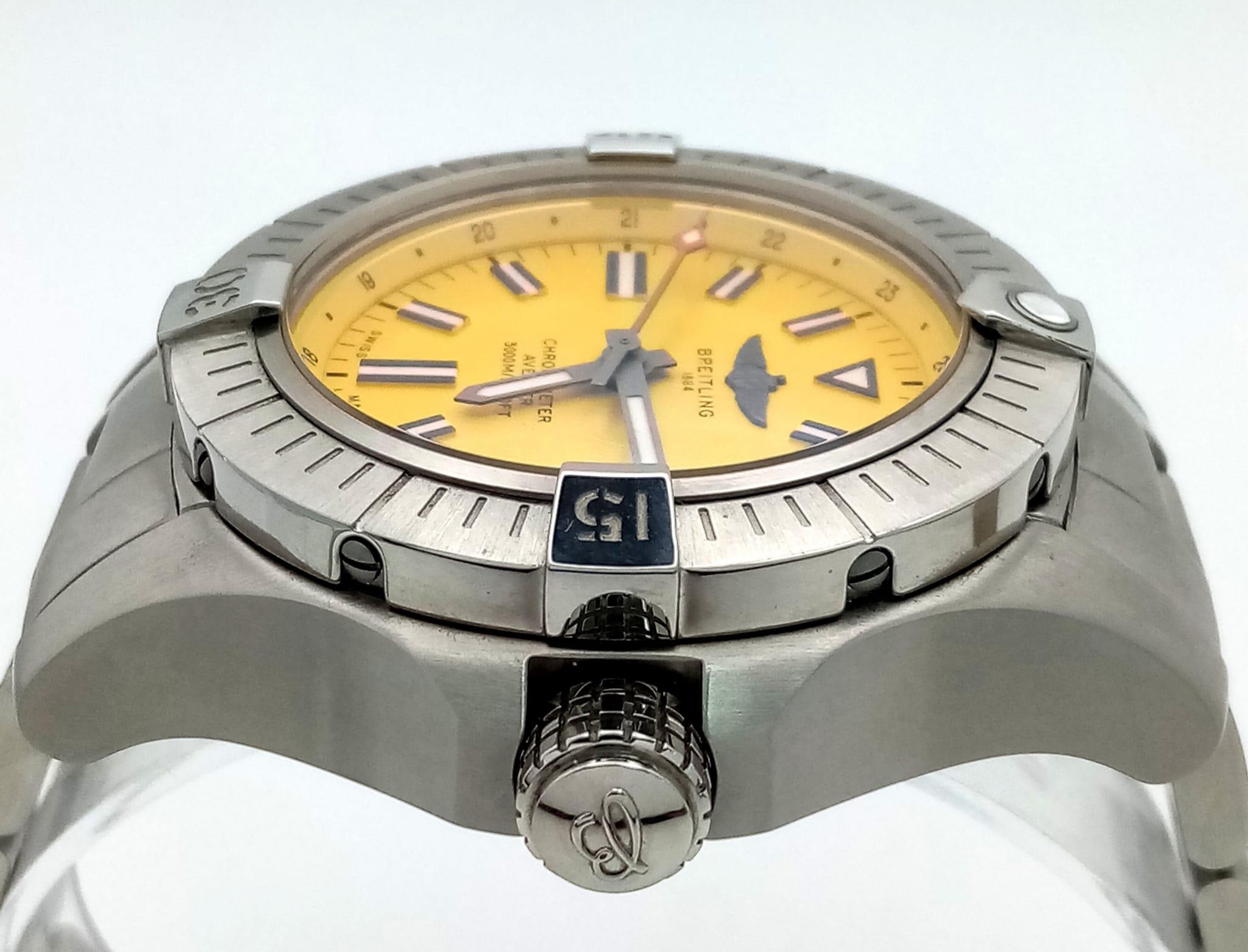 A Breitling Avenger Automatic Gents Watch. Stainless steel bracelet and case - 45mm. 3000m water - Image 4 of 9