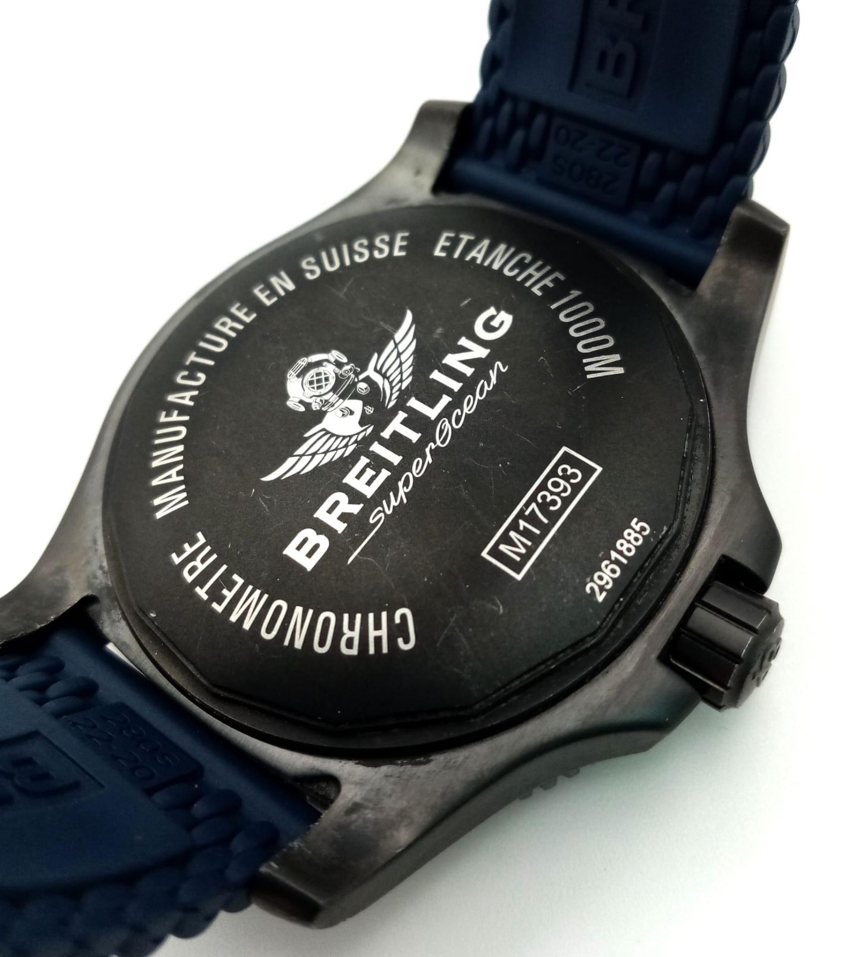 A Breitling Superocean Automatic Gents Divers Watch. Blue textured rubber strap. Titanium case - - Image 10 of 15
