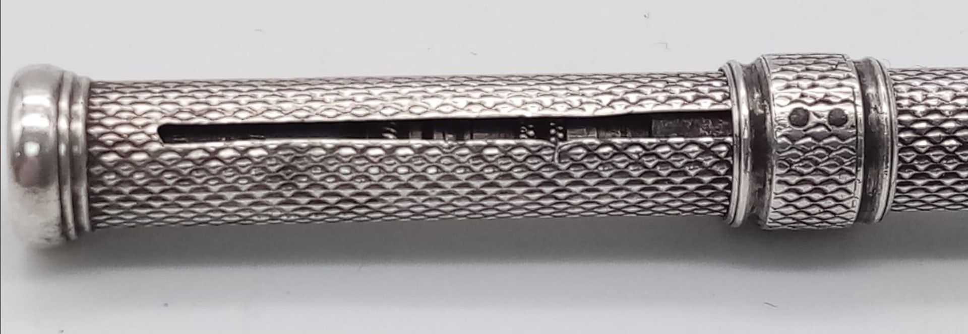 SAMPSON MORDAN & CO (1830-1845) Sliding Silver Propelling Pencil. A mid 19th century silver pencil - Bild 4 aus 7