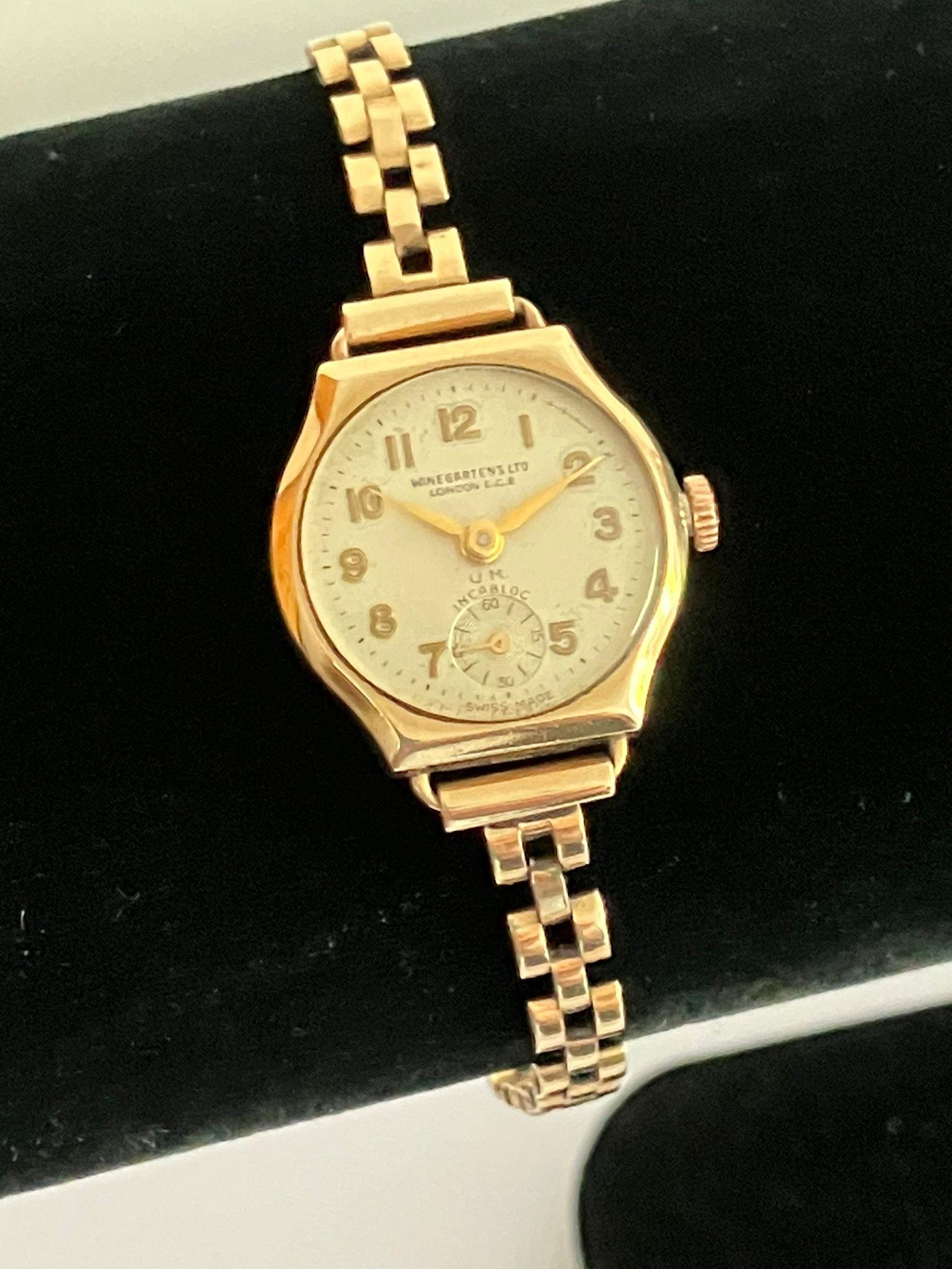 Ladies Vintage 9ct GOLD WINEGARTENS WRISTWATCH. Complete with nine carat gold strap/bracelet. Manual - Image 3 of 5