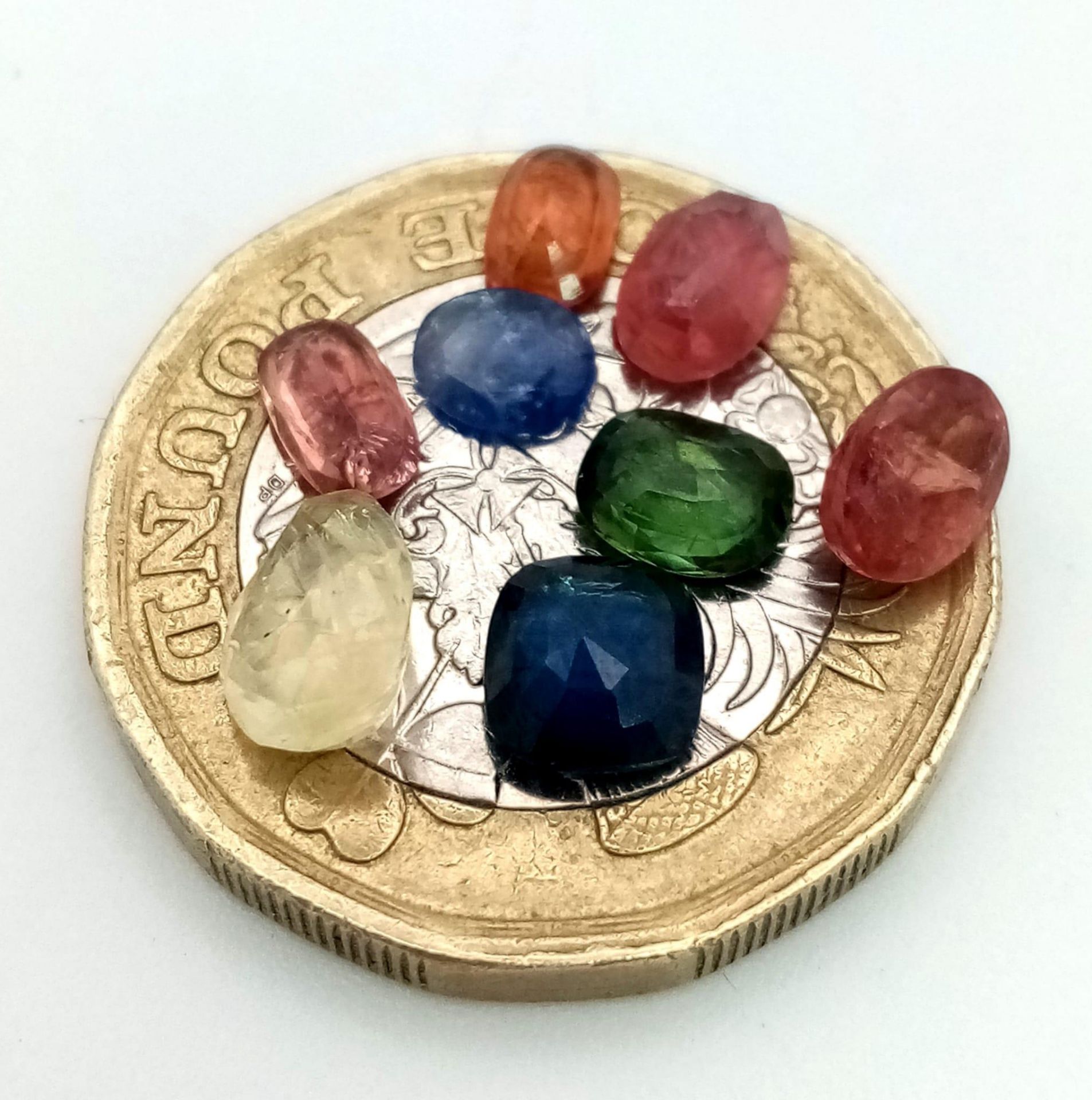 A 4.85ct Ceylon Mine Sri Lankan Sapphires Faceted Gemstones Lot of 8 Pieces. Mixed Shapes. - Image 3 of 3