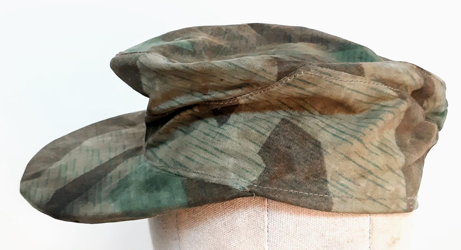 WW2 German Splinter Pattern Field Cap Made from a Zeltbahn. - Bild 2 aus 5