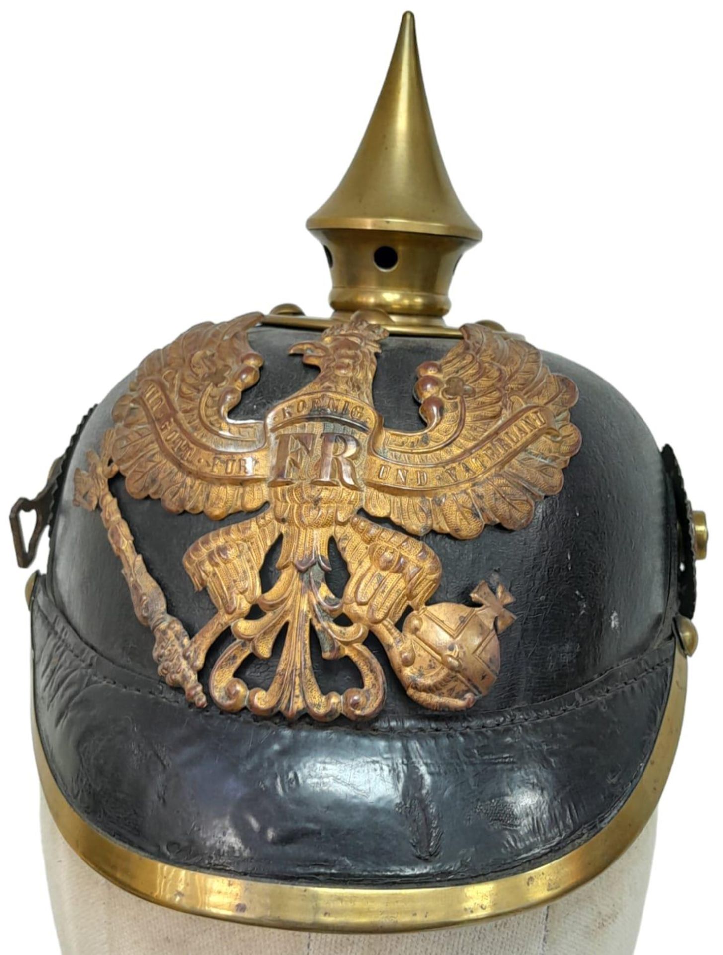 WW1 Imperial German 1895 Model Enlisted Man Pickelhaube. Complete with chinstrap mounts and
