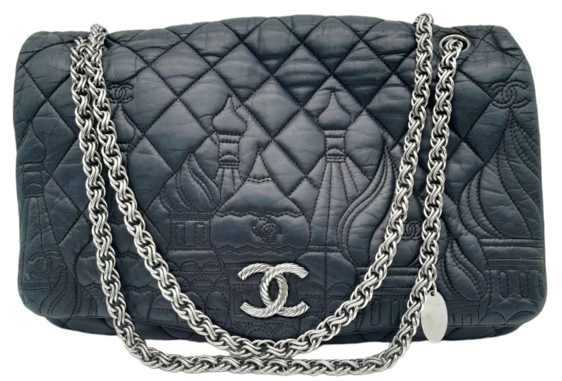 Chanel Moscow Flap. Quality lambskin leather throughout with silver toned hardware. Soft quilted - Image 2 of 38