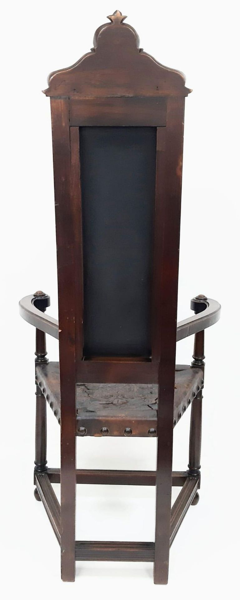 A unique and unusual 18/19th Century Caquetoire Chair. Derived from 'caqueter', a French term - Image 3 of 15