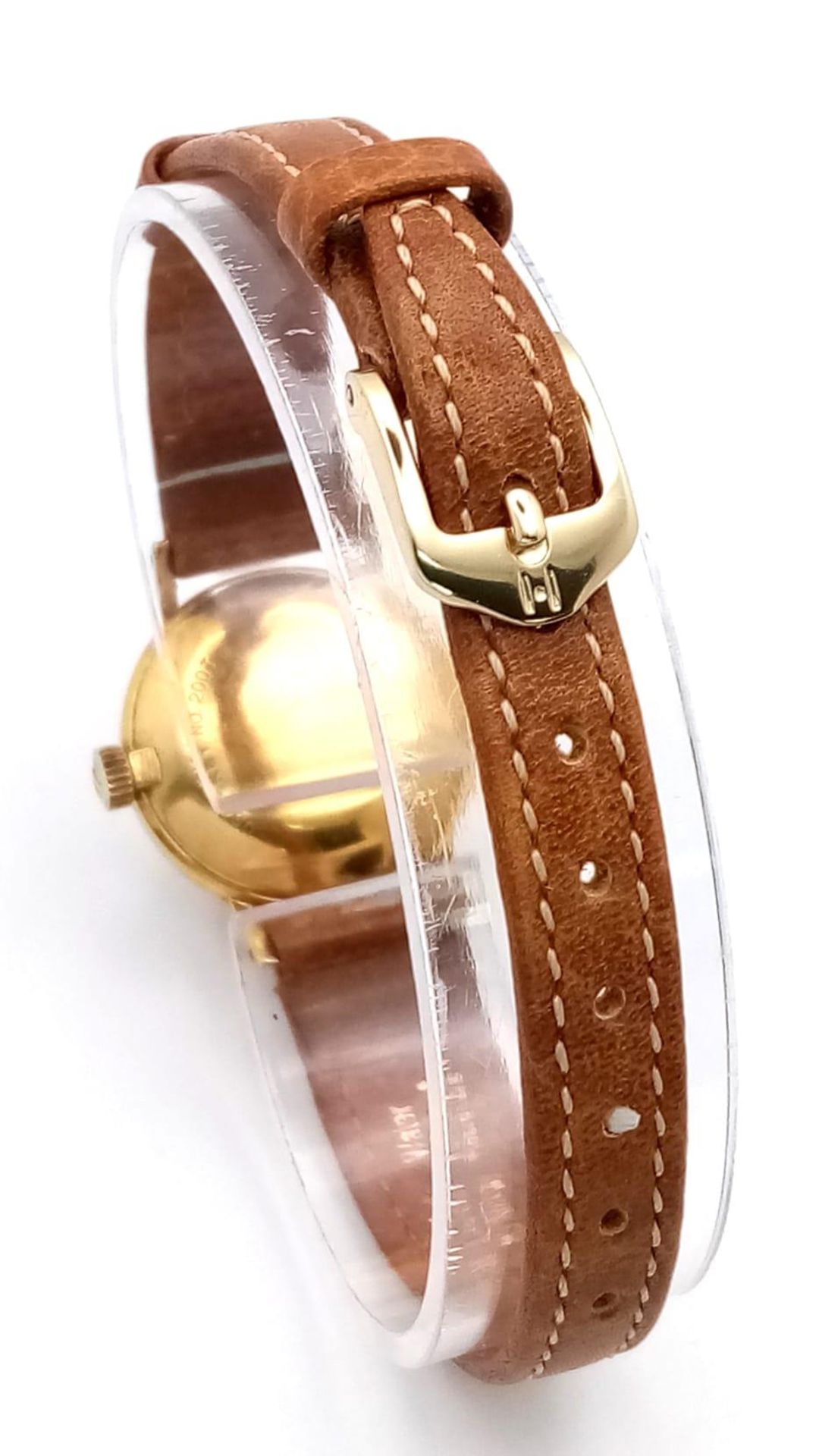 A Lovely Vintage 18K Gold Cased Tissot Ladies Watch. Brown leather strap. 18k gold inner - Image 4 of 6