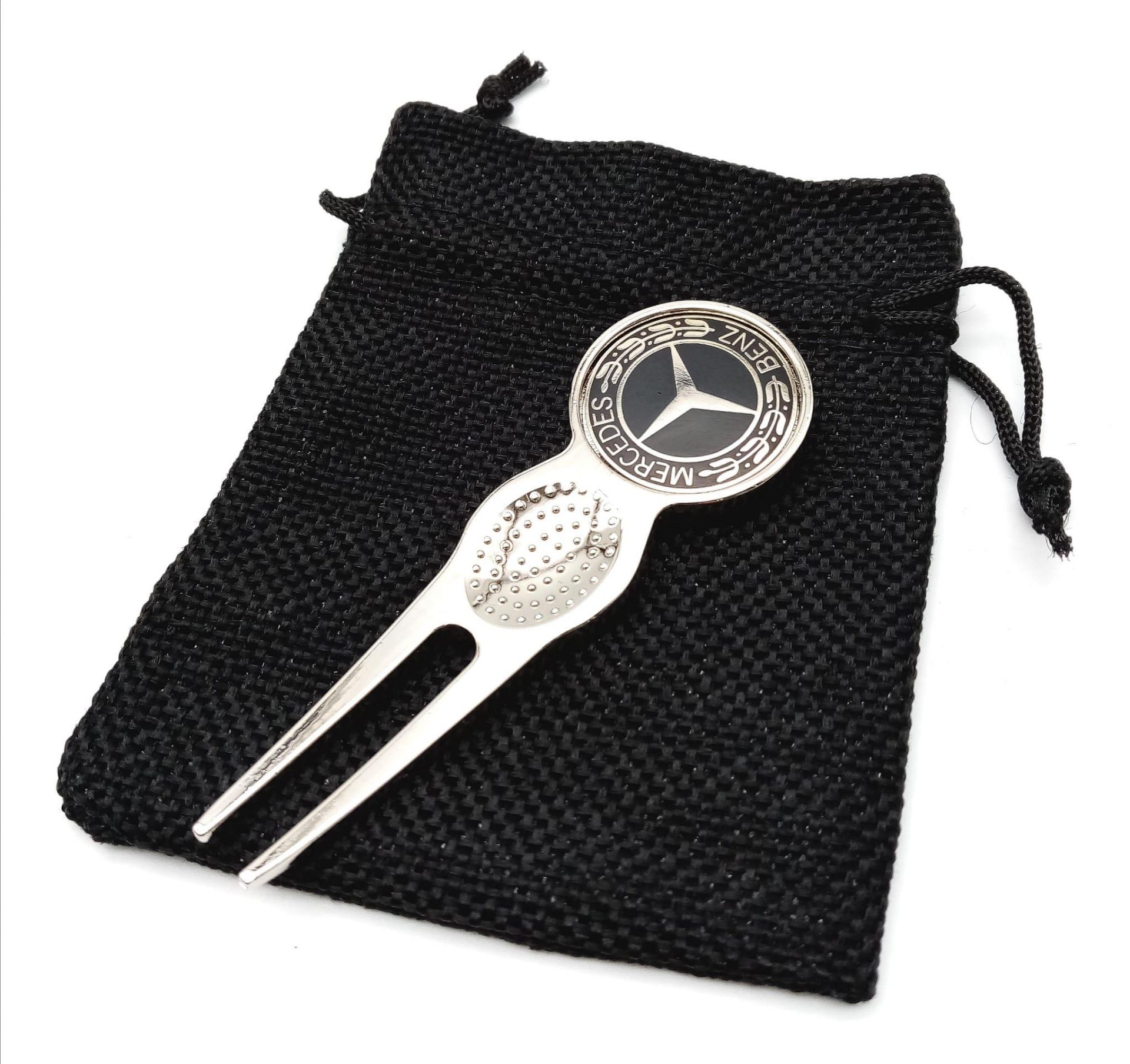 A Mercedes Benz Branded Golf Putting Green Divot Repair Tool with Removable Ball Marker. 8cm. As - Image 3 of 3