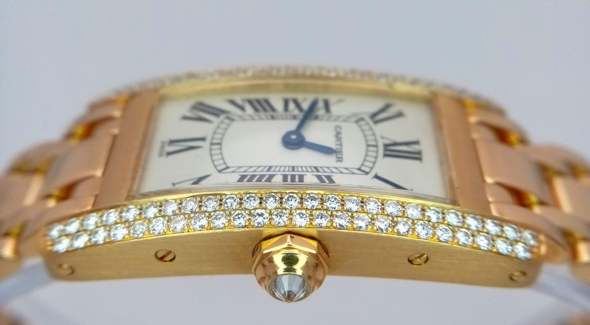 An 18K Gold and Diamond Cartier Tank Americaine Ladies Watch. 18K gold bracelet and case - 19mm - Image 4 of 8