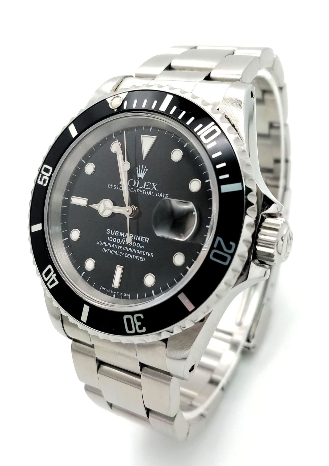 A Rolex Oyster Submariner Gents Watch. Stainless steel bracelet and case - 40cm. Black dial with - Image 2 of 7