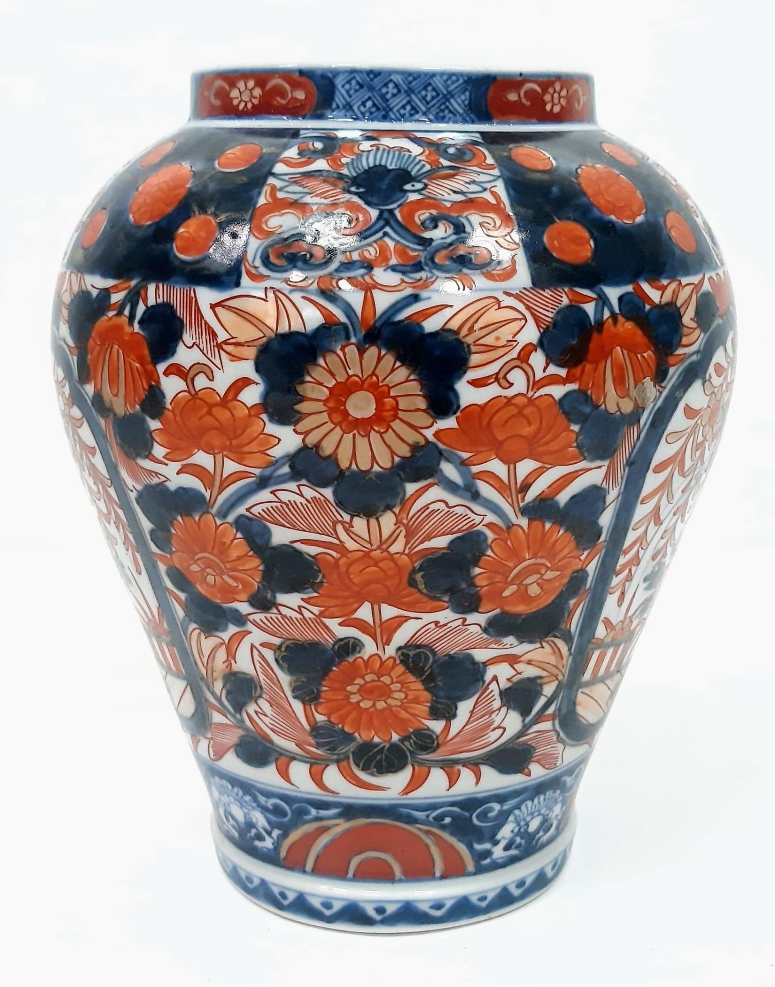 Stunning large Antique Japanese Meiji Period Porcelain Imari Vase. Exceptional quality, measures 9 - Bild 3 aus 6