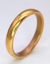 A Vintage 22K Yellow Gold Band Ring. Size O. 4.93g weight.