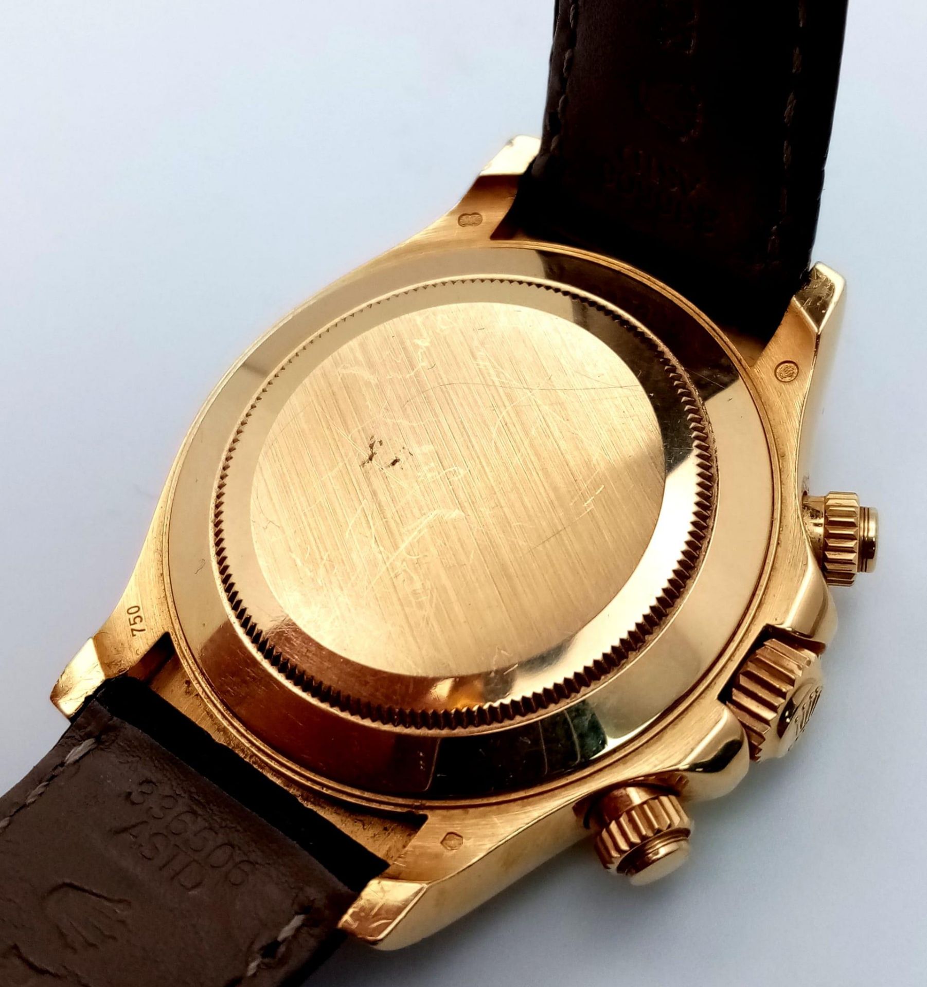 A Rolex Daytona Chronograph Panda 18K Gold Gents Watch. Black leather strap with Rolex gold clasp. - Bild 6 aus 10