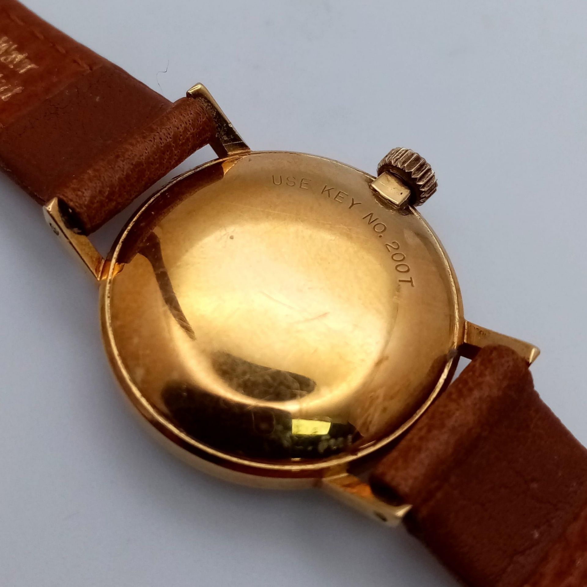 A Lovely Vintage 18K Gold Cased Tissot Ladies Watch. Brown leather strap. 18k gold inner - Image 5 of 6