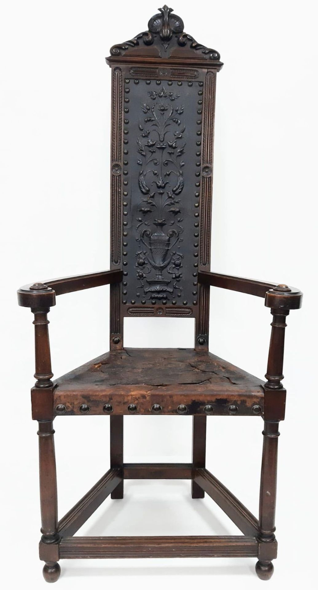 A unique and unusual 18/19th Century Caquetoire Chair. Derived from 'caqueter', a French term