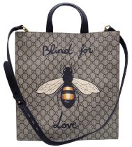 Gucci Supreme 'Blind For Love' Shopper Bag. Quality leather exterior, with canvas GG monogramed look