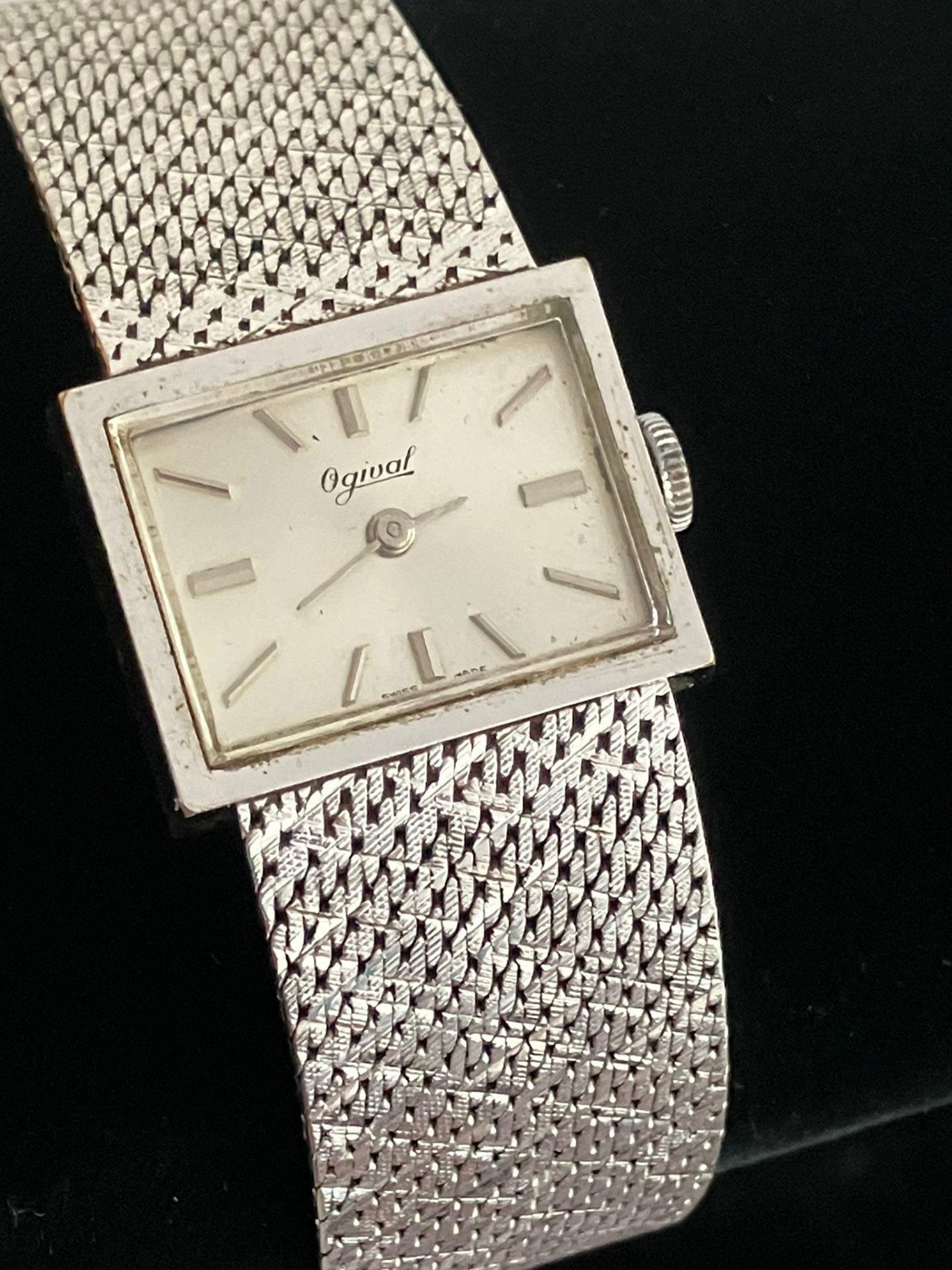 Ladies vintage 1960/70’s OGIVAL WRISTWATCH finished in Silver tone with mesh bracelet strap.