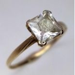 A 9kt Yellow Gold, Cubic Zirconia Ring. Size: P Weight: 1.59g