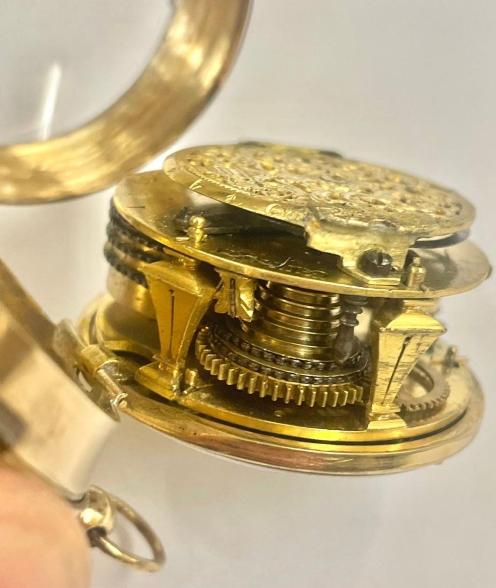 Rare 1600s Oignon single hand Pocket Watch, Girod Copet. French Gilt c1680, Ticks if touch the fly - Bild 11 aus 18