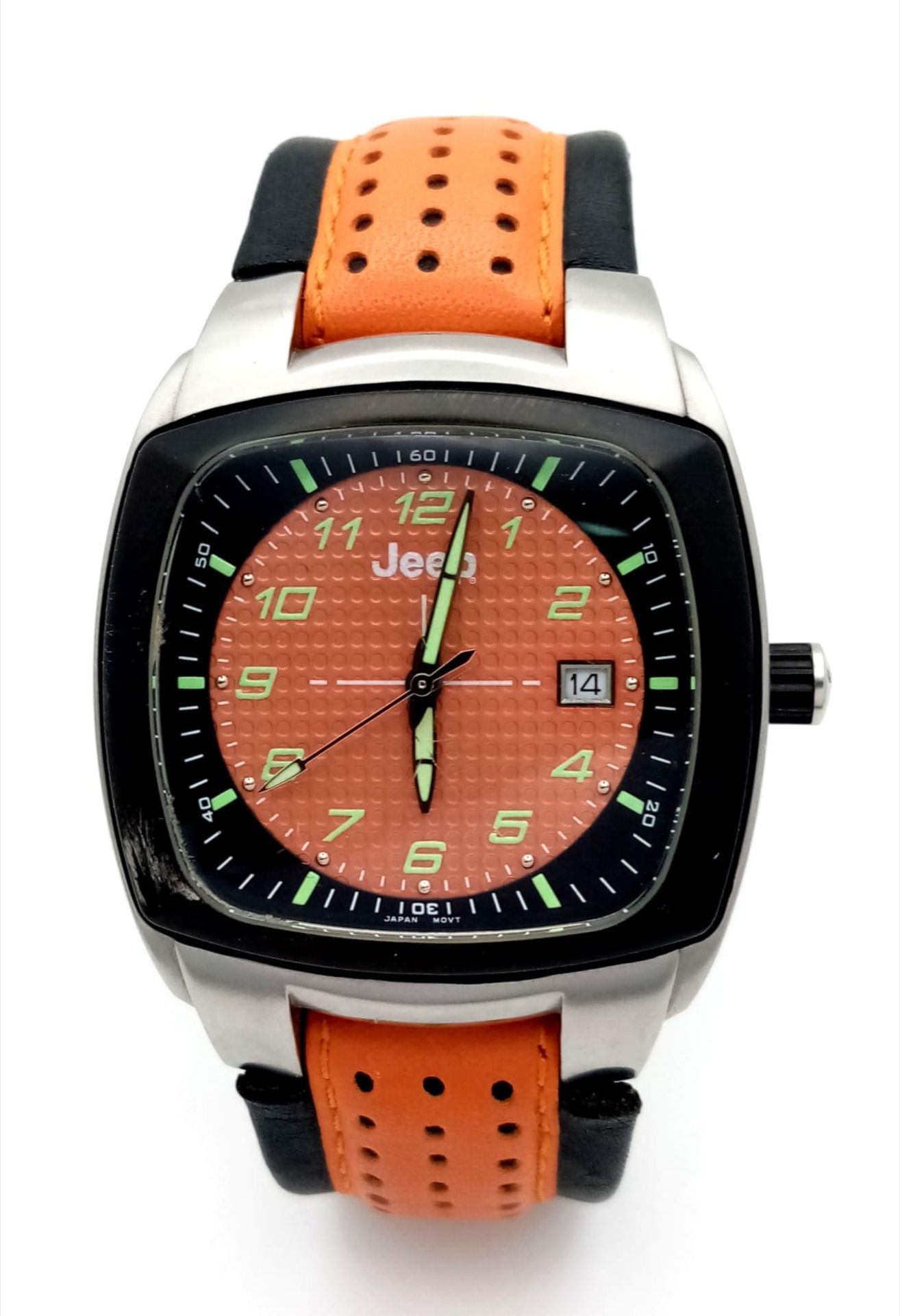 A Jeep Logo Quartz Gents Watch. Orange leather strap. Stainless steel case - 41cm. In good condition - Image 2 of 4