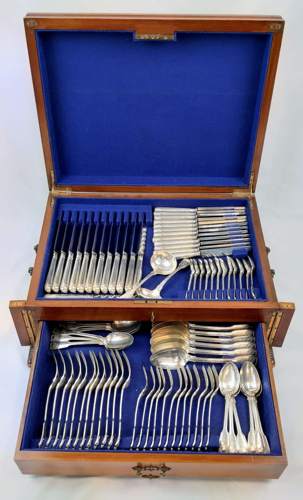 A Silver-Handled Cutlery Set Presented in a Victorian Display Box. To include: 25 knives, 24