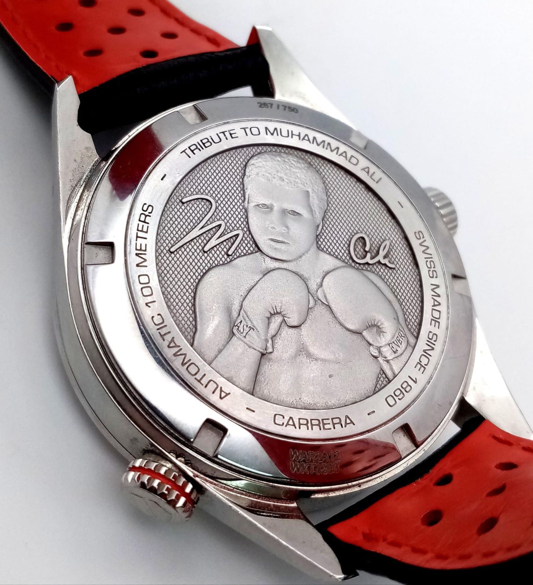 A TAG HEUER CARRERA LIMITED EDITION (MUHAMMED ALI) WATCH WITH ARABIC NUMERALS AND ON THE ORIGINAL - Bild 5 aus 7